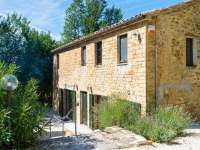Modern Mansion in Marche with Swimming Pool Serra San Quirico